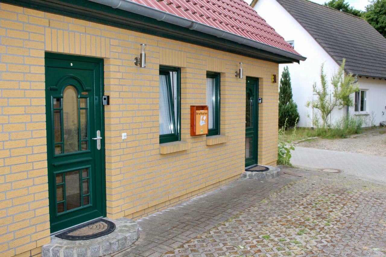 Ferienhaus Zum Findling Gohren Bagian luar foto