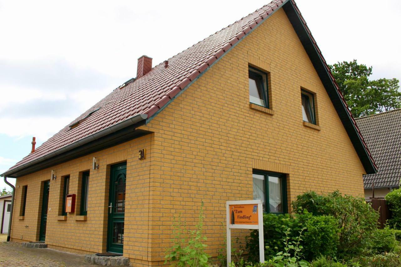 Ferienhaus Zum Findling Gohren Bagian luar foto